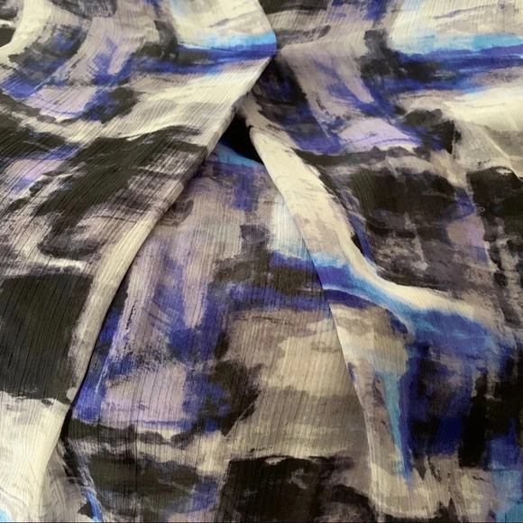 Simply Vera Verá Wang Roll Tab Print Popover Top - Picture 6 of 10